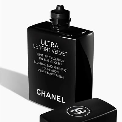 CHANEL ultra le teint velvet FLUWEELACHTIGE MATTE FINISH