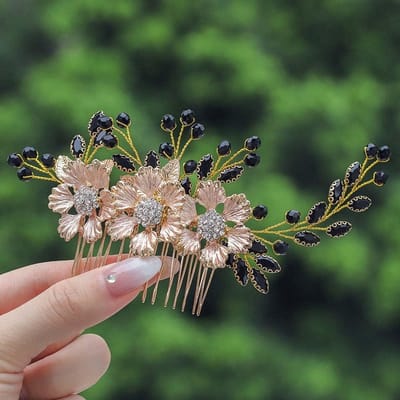 Bruiloft Haar Kam - Haarstuk Accessoire - Bruid Stijl - Bloem Strass Kralen - 116 x 68 cm - Zwart