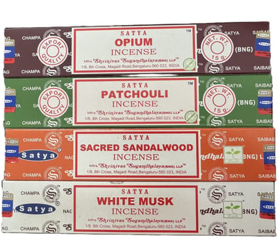 satya - wierook - opium - patchouli - sacred sandelwood - white musk - set van 4 doosjes