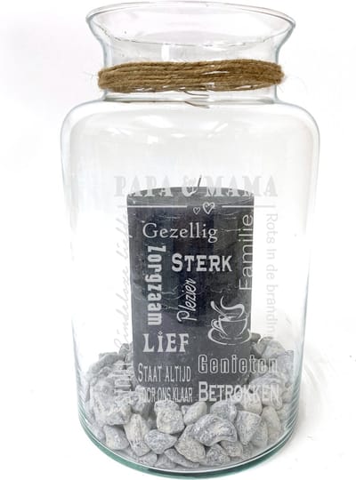 Windlicht/Vaas met tekst gravure PAPA en MAMA. Zonder kaars en stenen. Het formaat is 30cm, 16cm doorsnede.