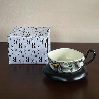 Niche Design Keramische Kop en Schotel Set Home Office Mok Middeleeuwse Koffiekop Licht Luxe High End Gevoel 250ml