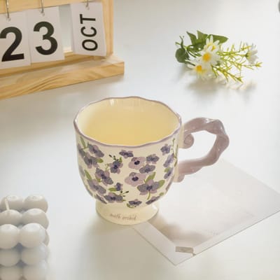 Exquise Hoge Voet Mok Thuis Kantoor Bloem Keramiek Verjaardagscadeau Waterbeker Ontwerp Koffiekop 301-400ml