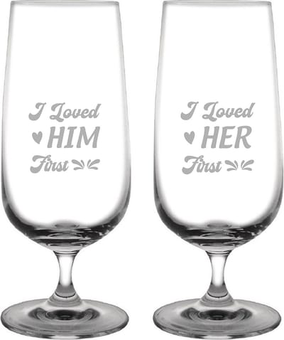Gegraveerde set Bierglazen op voet 41cl I loved him first - I loved her first