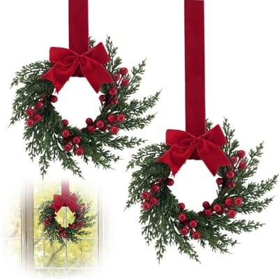 Kerstkrans - Krans - Dennentakken en fluweel - Decoratie voor binnen en buiten - Kerstversiering - 26 cm - Rood en groen kleurenschema
