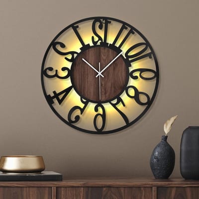 Metalen Wandklok - Stille Klok - Decoratie Woonkamer - Nachtlampje Sensor - 50 cm - Donkerbruin