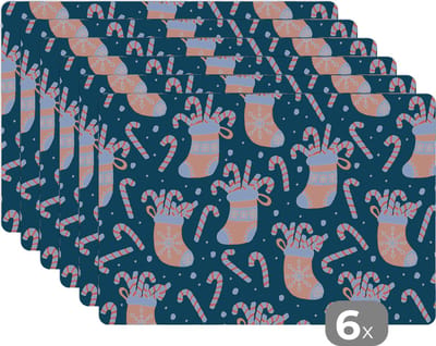 Placemat - Placemats kunststof - Sokken - Snoep - Kerst - Patronen - 45x30 cm - 6 stuks - Hittebestendig - Anti-Slip - Onderlegger - Afneembaar