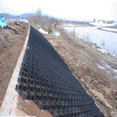 Grindrooster HDPE - Grondrooster Stabilisator - Oprit Verharding - Met Drainagegaten - 2x9 m - Zwart