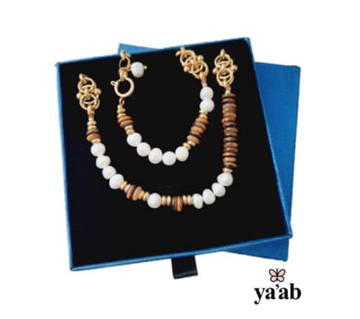 Dames Sieradenset – Ketting en Armband – Echte Zoetwaterparels en Tijgeroog – Goudkleurig – Luxe Elegant – Cadeau voor Vrouwen – Moederdag – ya'ab