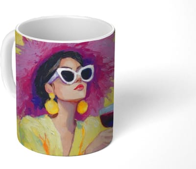Mok - Koffiemok - Vrouw - Hoed - Paars - Wijn - Mokken - 350 ML - Beker - Koffiemokken - Theemok