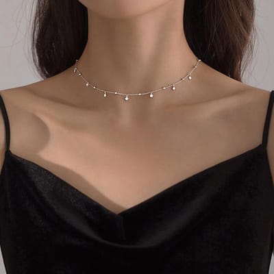 Collier ras du cou délicat avec perles rondes et disques pour femme, chaîne de clavicule, cadeau idéal pour une fête brown