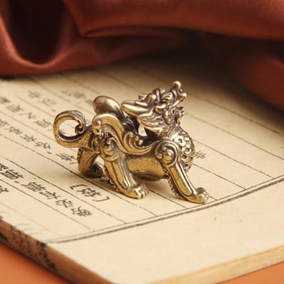 1 stuks Chinese Stijl Messing Qilin Draak Beeldje voor Rijkdom Voorspoed Geluk Fengshui Vintage Ornamenten voor Huisdecoratie brown