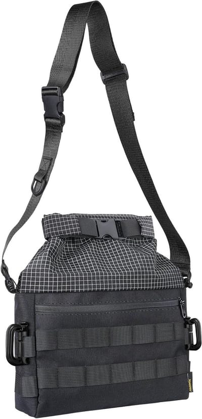 Stijlvolle Crossbody Sling Bag voor Mannen, Rolltop Schoudertas voor Reizen, Wandelen en Outdoor Activiteiten