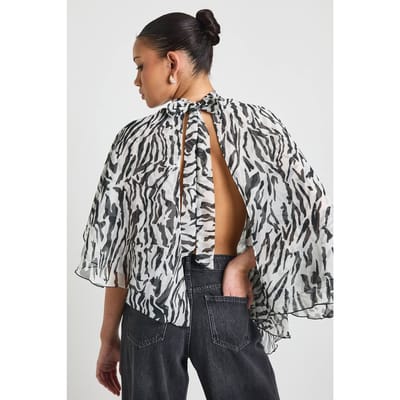 boohoo Dames Zebra Hoge Hals Cape Blouse | Maat: 6