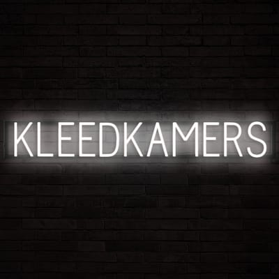 KLEEDKAMERS - Lichtreclame Neon LED bord verlicht | SpellBrite | 107,88 x 16 cm | 6 Dimstanden & 8 Lichtanimaties | Reclamebord neon verlichting
