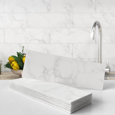 Dailygoods- Plaktegels Waterdicht - Zelfklevende Tegels - 3D Marmereffect - Matte Afwerking - Hittebestendig - Geschikt voor Keuken/Badkamer - Wandtegels