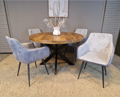 Combideal eetkamerset: ronde eettafel Mangohout 120 cm met 4 Kreta eetkamerstoelen met armleuning - ribstof Lichtgrijs