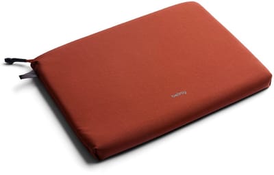Bellroy Lite Sleeve MacBook Pro/Air 15/16 – Geschikt voor 16 Laptop – Extra Duurzame Gecoate Rits – Superieure Bescherming met Dubbele Dichtheid Schuim - Oranje