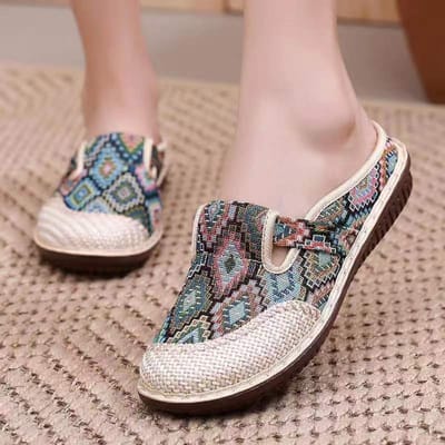 Lente Nieuwe Etnische Stijl Mesh Ademend Casual Schoenen Modieus Modieus Modieus Comfortabele Halve Pantoffels voor Dames 40