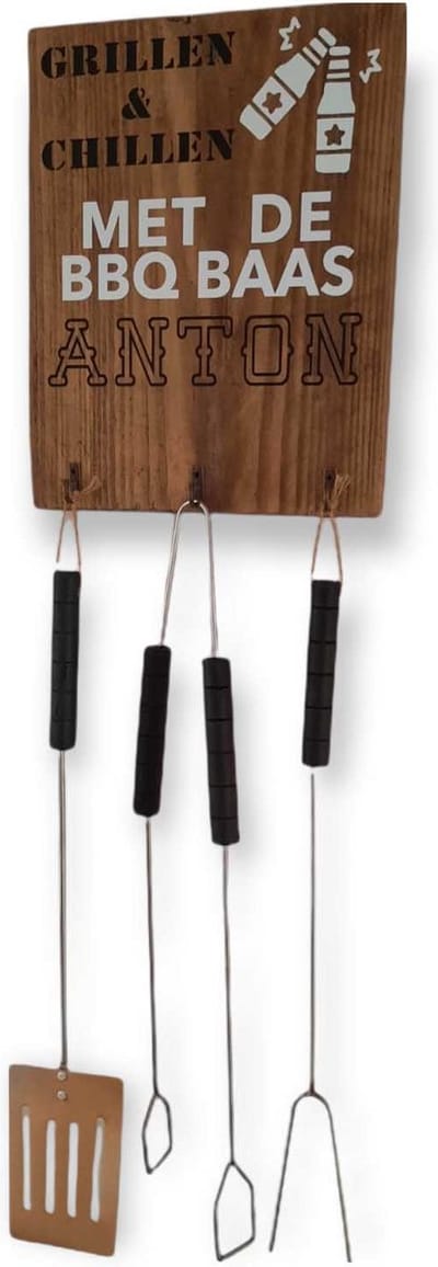Uniek cadeau! BBQ BAAS Houten tekst bord BBQ barbecue gereedschap set verjaardag , jubileum of elk andere gelegenheid cadeau persoonlijk met naam
