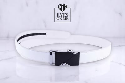 Witte lederen riem zonder gaatjes met automatische gesp voor heren ( model C009 )