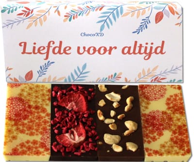 Liefde Chocoladecadeau - Valentijn chocolade - Fairtrade chocolade - Brievenbuspakket - Handgemaakte chocolade kado - Natuurvriendelijke geschenkdoos - Puur, Melk en Wit