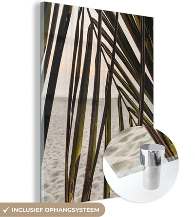 MuchoWow® Glasschilderij 120x160 cm - Schilderij acrylglas - Palmblad - Zomer - Strand - Foto op glas - Schilderijen