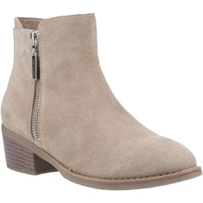 Hush Puppies Ingrid Suède Taupe Enkellaarzen Met Hak Voor Dames