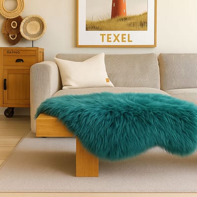 Texels schapenvacht XL Petrol: zeekleur groen / blauwe – echt & natuurlijk – stoel, bank of vloerkleed