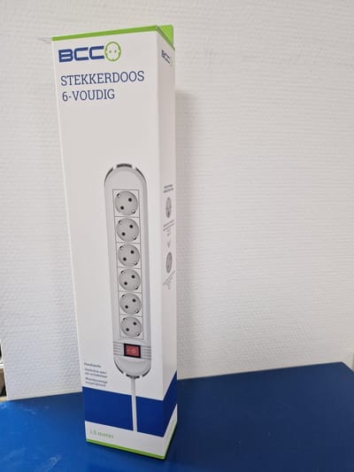 BCC stekkerdoos - PWR6-WAY-SKL-1.5 BL - Wit