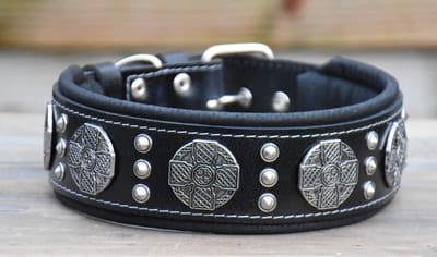 MAXMIMUS SILVER/ BLACK MAAT L HONDEN HALSBAND (50-60CM)