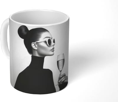 Mok - Koffiemok - Vrouw - Champagne - Modern - Mokken - 350 ML - Beker - Koffiemokken - Theemok