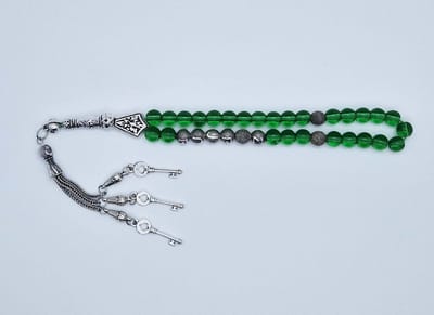Handgemaakte naam tasbih 33 Kralen Natuursteen “Groene kwartz” - met metaal tassel “ Sleutels"- Met je naam of de naam van uw geliefde- 8 mm diameter van de korrel