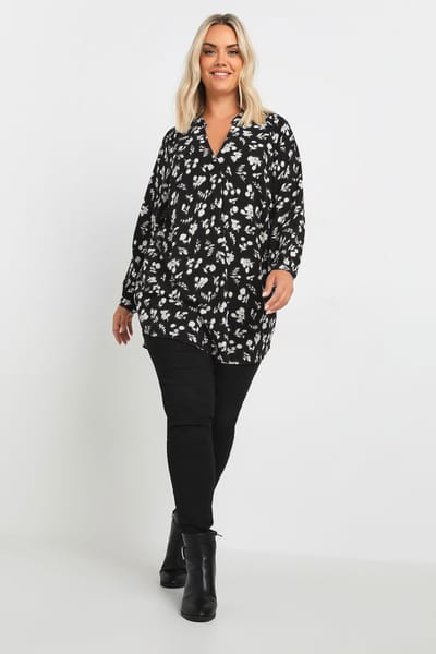 Yours Blouse Met Bloemontwerp Met Textuur In Zwart/Wit Size 42