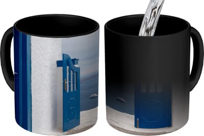 Magische Mok - Foto op Warmte Mokken - Koffiemok - Deur - Blauw - Wit - Architectuur - Magic Mok - Beker - 350 ML - Theemok