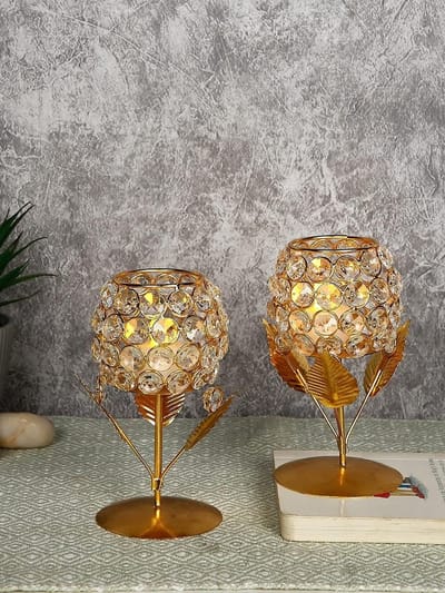 Set van 5 Goudkleurige Kristallen Kandelaars voor Theelichtjes - Decoratieve Kaarsenstandaards