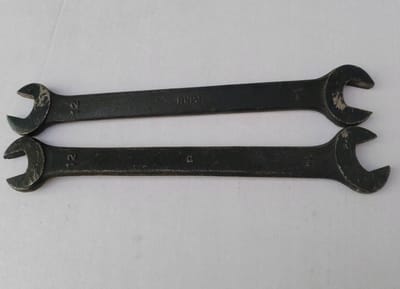 Kuźnia - Dubbelzijdige Steeksleutel - 13x15 mm - Chroomstaal - Ergonomisch