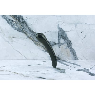 Obsidiaan Dildo Isabella - Bescherming en Diepe Stimulatie
