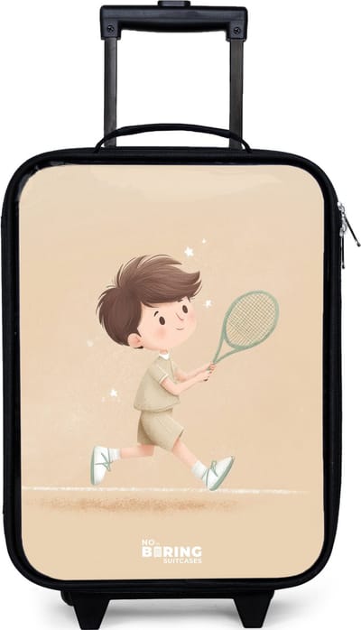NoBoringSuitcases.com® - Kinderkoffer jongen - Kindertrolley meisje - Jongen speelt tennis op zandkleurige achtergrond - Koffer kind lichtgewicht - Reiskoffer trolley voor kinderen - Koffertje met lichtgevende wieltjes - Rolkoffer zwart
