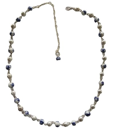 Collier delftsblauw molenkraaltjes 6 mm doorsnede handgeschilderd, lengte 40 cm