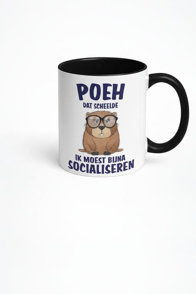 Poeh Dat Scheelde Grappige Katten Mok 330ml – Witte Keramische Koffiemok met Zwarte Oor – Humoristische Nederlandse Quote Cadeau voor Kattenliefhebbers