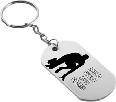 Akyol - hard werken en focussen sleutelhanger - Hardlopen - familie vrienden sporters - cadeau - 54 x 29mm