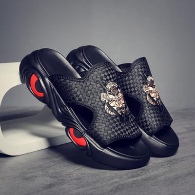 Herenschoenen Nieuwe Slippers Casual Zomer Buiten Herensandalen Dragen Deodorant Op Uitwerpselen Stappen Gevoel Pantoffels Heren 41