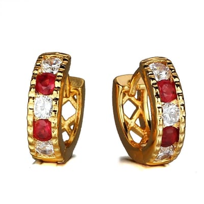Boucles d'oreilles de fête à la mode Accessoires Femmes Marque Swa Boucles d'oreilles en cristal Boucles d'oreilles à tige de couleur or pour femmes beige