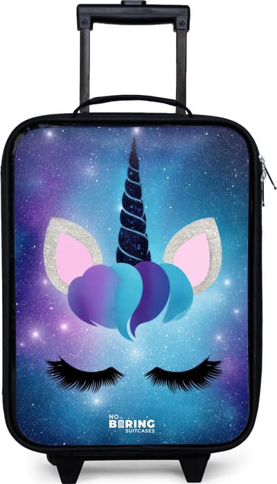 NoBoringSuitcases.com® - Kinderkoffer jongen - Kindertrolley meisje - Eenhoorn op een sterrenhemel achtergrond - Koffer kind lichtgewicht - Reiskoffer trolley voor kinderen - Koffertje met lichtgevende wieltjes - Rolkoffer zwart