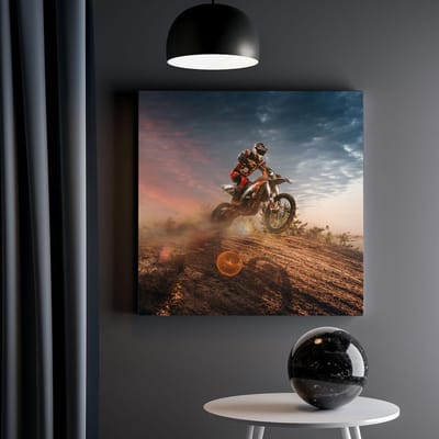 Artaza Canvas Schilderij Motor - 30x30 cm - Klein - Wanddecoratie Zonsondergang - Muurdecoratie Actie - Kamer Accessoires Woonkamer