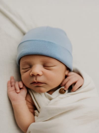 Wollen baby muts - Merinowol - Blue Fog 44