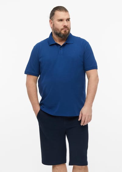 Klassiek piqué polo met geborduurd logo en zijsplitten s.Oliver