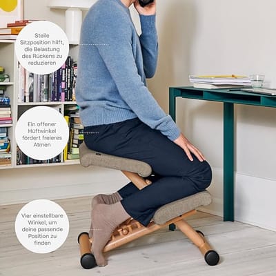 Kniestuhl Ergonomisch Opvouwbaar 47x60x63 cm – Verstelbare Zitpositie, Rugvriendelijke Werkstoel, Compact & Ruimtebesparend met Wielen – Houten Frame & Zwarte Bekleding
