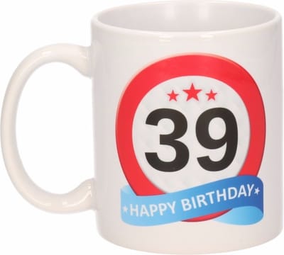 Beallatio Decorations - 39 jaar Verjaardag koffiemok - cadeau beker - stopbord print met happy birthday - 300 ml - keramiek - wit