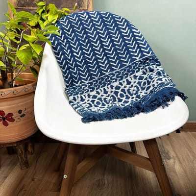 Ancient Wisdom - Plaid - Handgemaakte indigo plaid 170x120cm van katoen en hennep - deken - sjaal - interieur - accessoire - woondecoratie - textiel